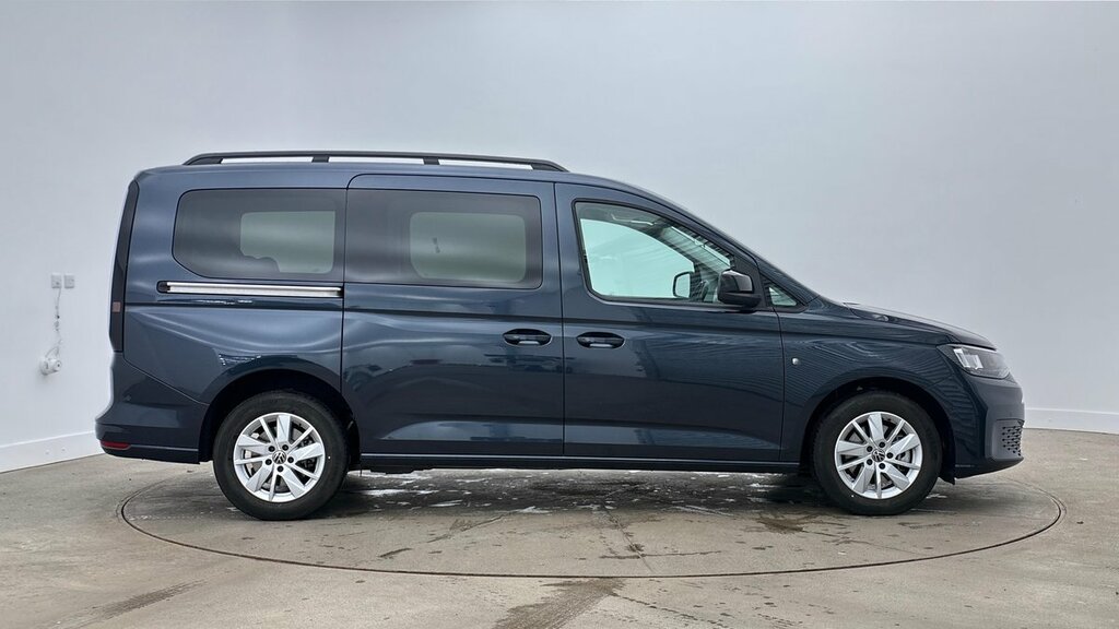 Volkswagen Caddy Maxi Life C20 Caddy Life Maxi 122 Ps 2.0 Tdi 7Sp Dsg Blue #4