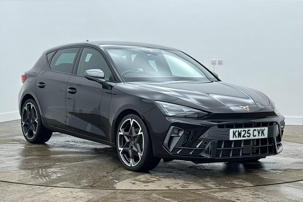 Cupra Leon Hatch V2 1.5 Tsi 150 6-Speed Black