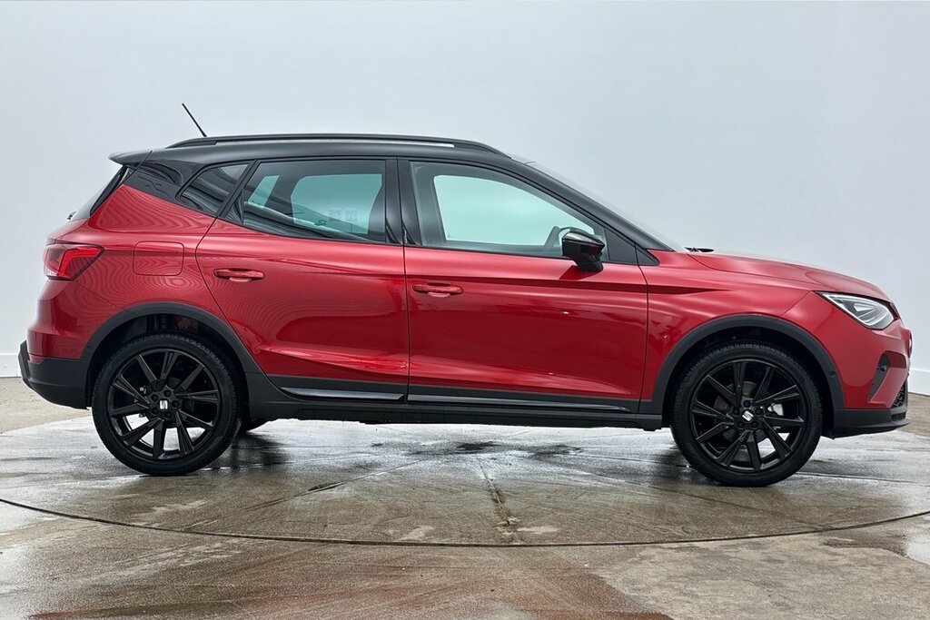 Seat Arona Fr Black Edition 1.0 Tsi 115 7-Speed Dsg-au Red #4