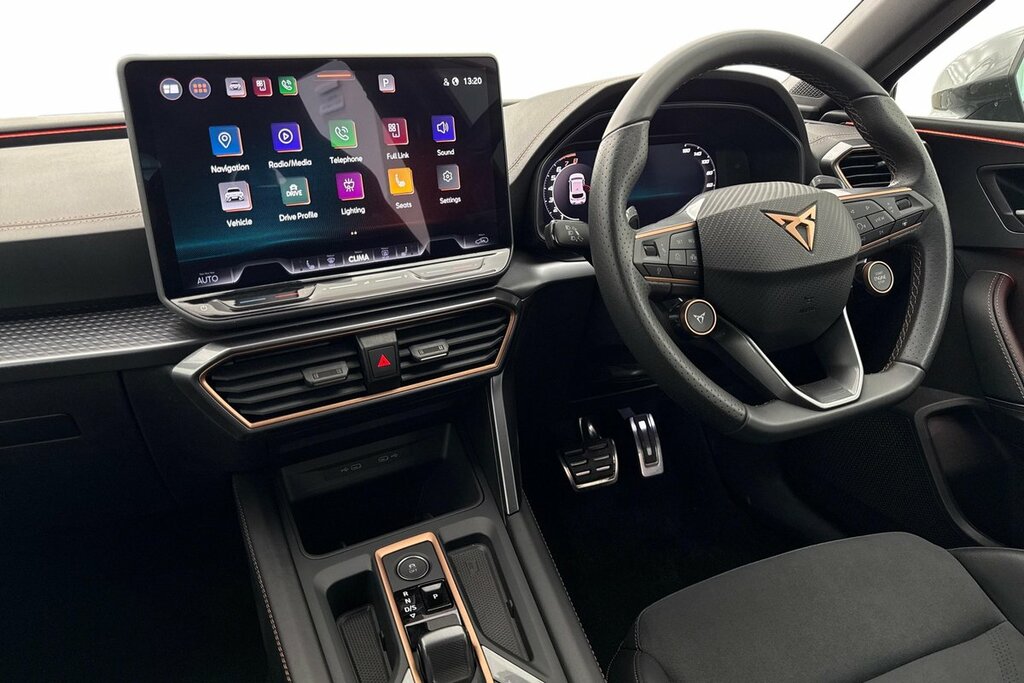 Cupra Leon Hatch V2 1.5 Etsi 150 7-Speed Black #2