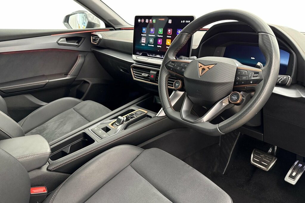 Cupra Leon Hatch V2 1.5 Etsi 150 7-Speed Black #6