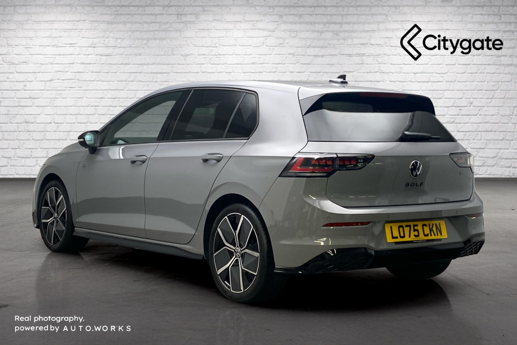 Volkswagen Golf Hatch Black Edition 1.5 Etsi 150 Ps 7-Speed Dsg 5 Grey #3