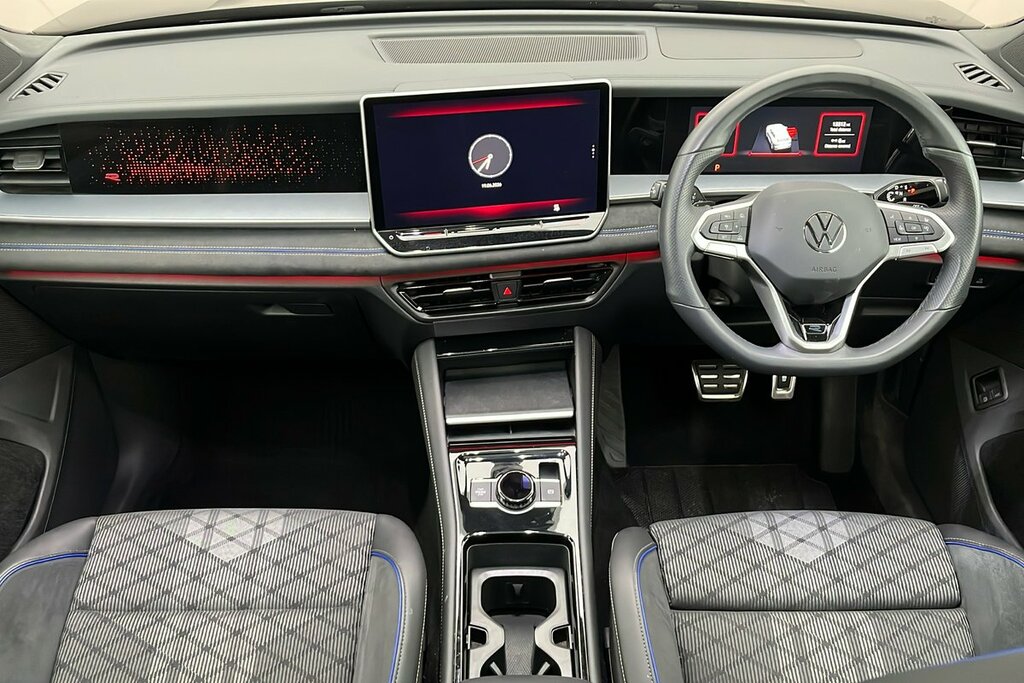 Volkswagen Tayron Life Black #9