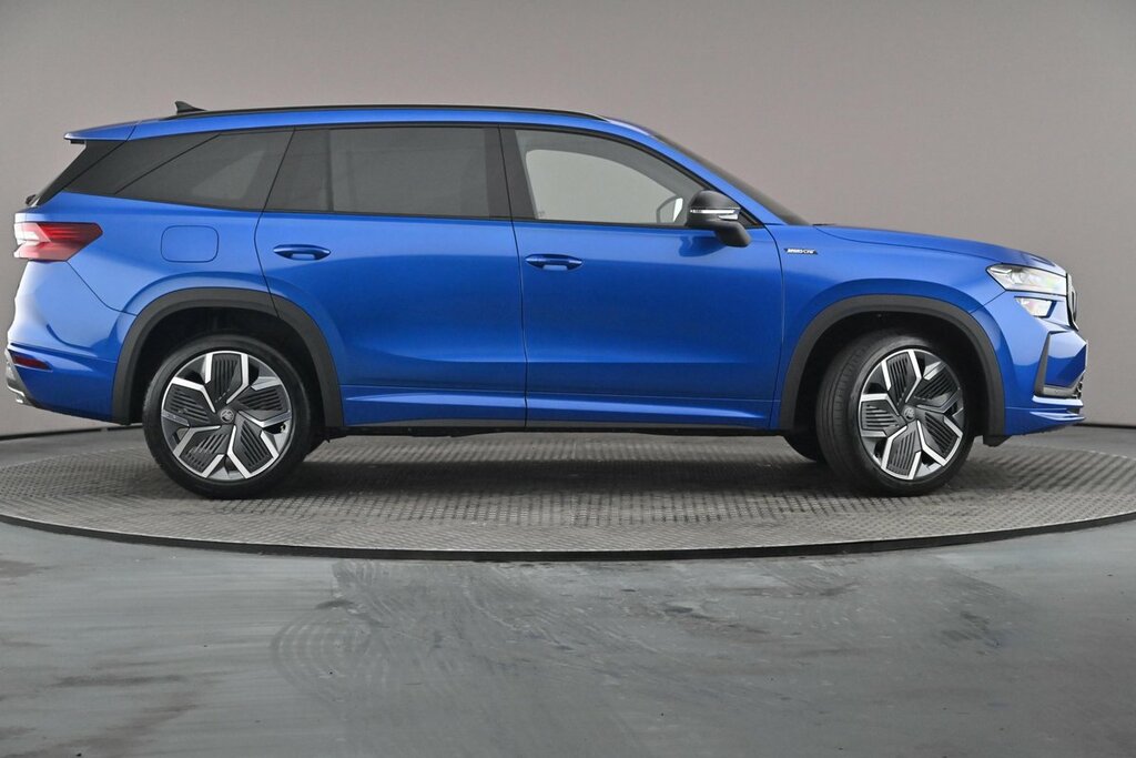 Skoda Kodiaq Sportline 7 Seats 1.5 Tsi E-tec 150 Ps Dsg LN26VMT Blue #4
