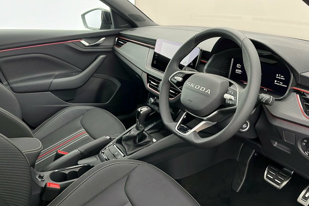 Skoda Scala Monte Carlo Edition 1.0 Tsi 116 Ps Dsg Black #6