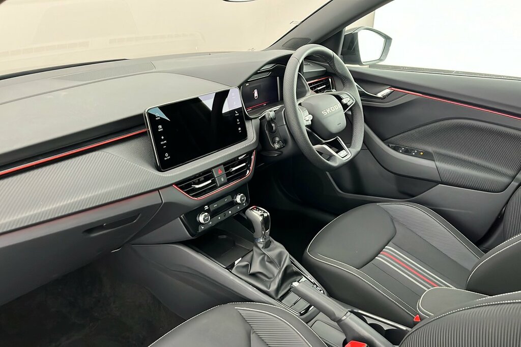 Skoda Scala Monte Carlo Edition 1.0 Tsi 116 Ps Dsg Black #2