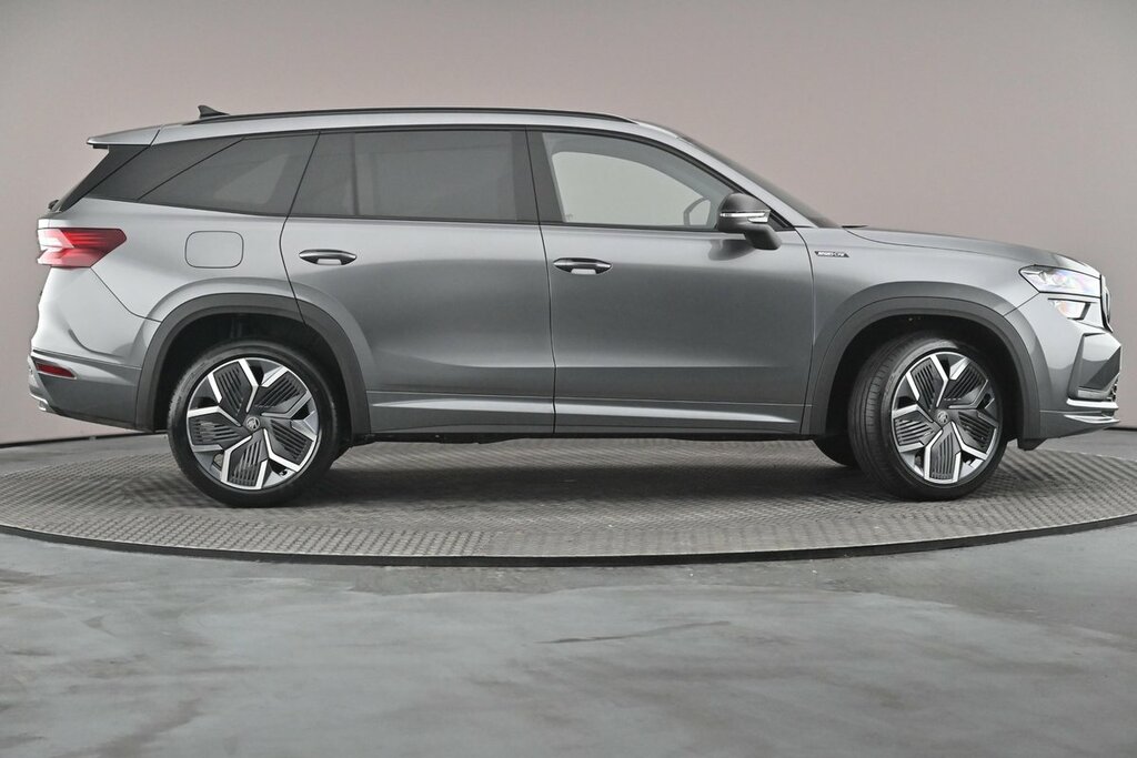 Skoda Kodiaq Sportline 7 Seats 1.5 Tsi E-tec 150 Ps Dsg Grey #4