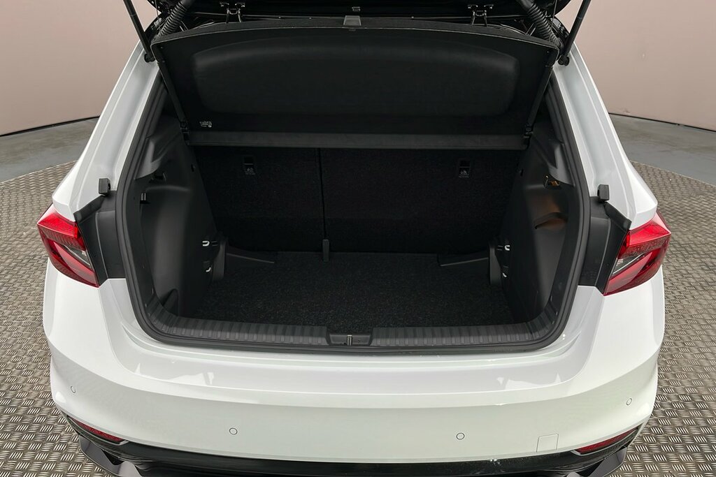 Skoda Fabia 1.0 Tsi Se Edition Grey #11