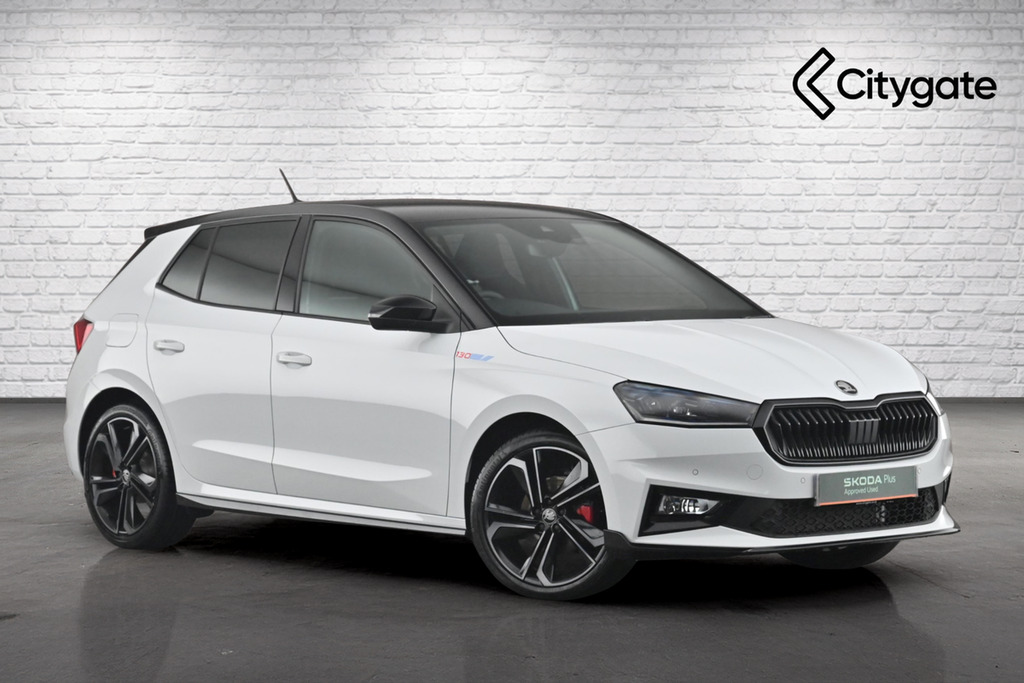 Skoda Fabia Hatch 130 1.5 Tsi 177 Ps Dsg White