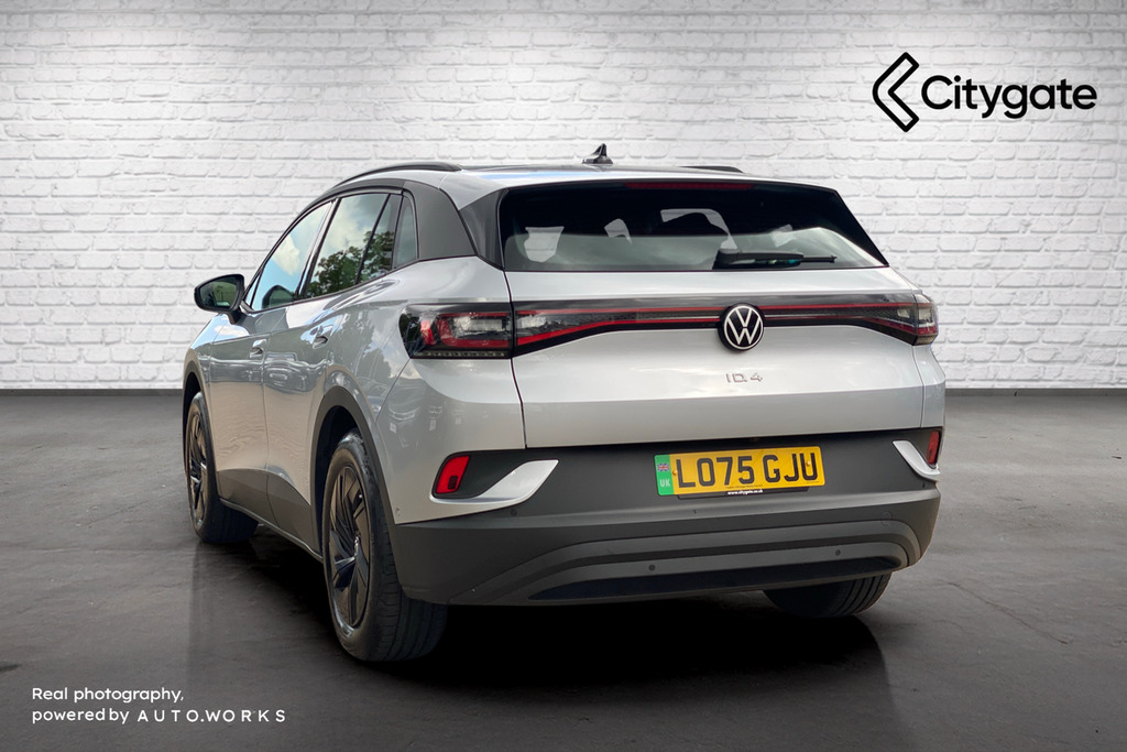 Volkswagen ID.4 Pure Essential 52Kwh 170 Ps 1-Speed 5 Do Silver #2