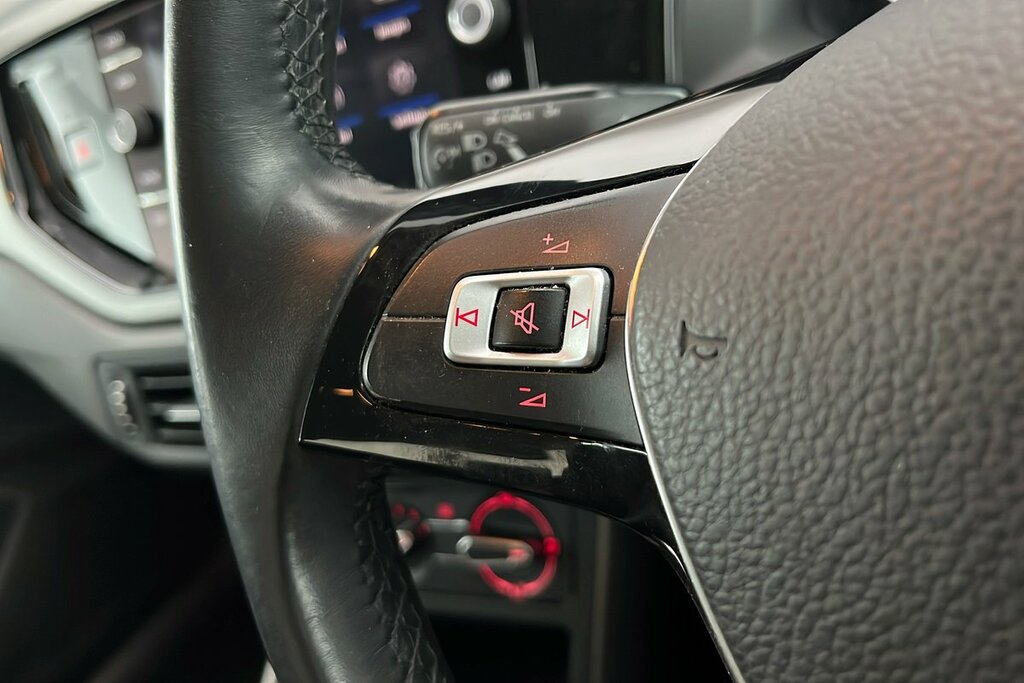 Volkswagen Polo Beats Black #19
