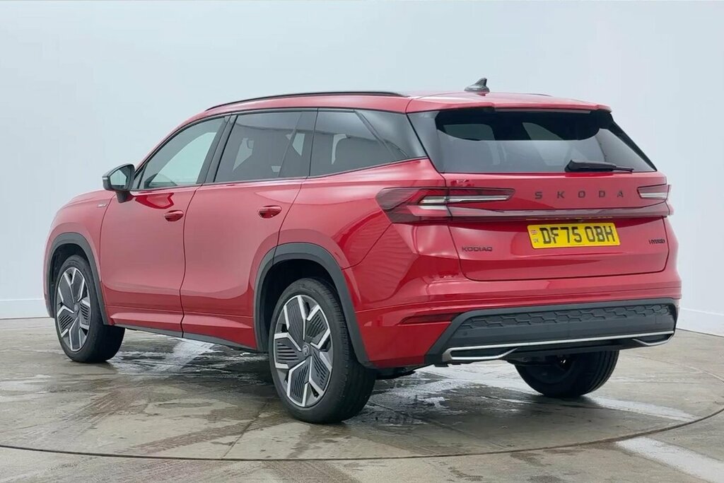 Skoda Kodiaq Sportline 7 Seats 1.5 Tsi E-tec 150 Ps Dsg DF75OBH Red #3