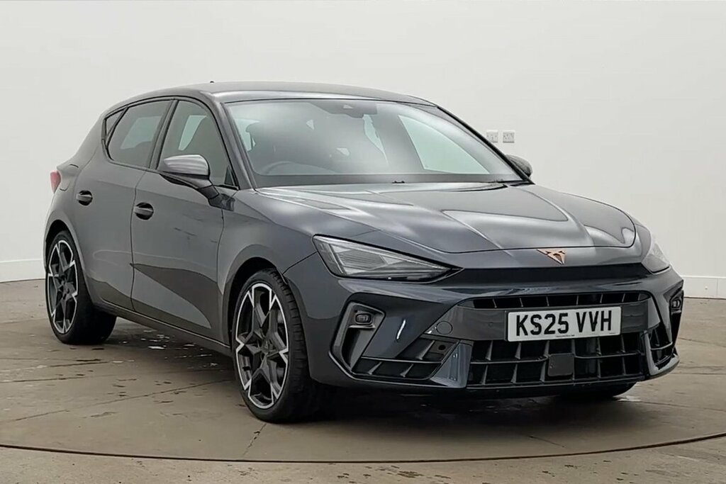 Cupra Leon Hatch V2 1.5 Tsi 150 6-Speed Grey
