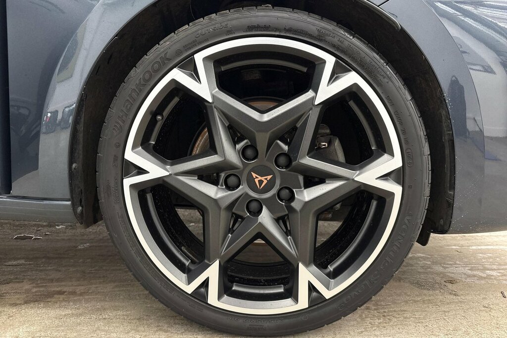 Cupra Leon Hatch V2 1.5 Tsi 150 6-Speed Grey #5