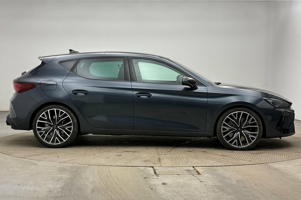 Cupra Leon Hatch Vz2 2.0 Tsi 300 7-Speed Grey #4