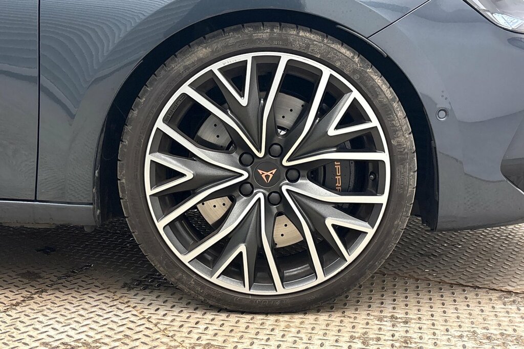 Cupra Leon Hatch Vz2 2.0 Tsi 300 7-Speed Grey #5