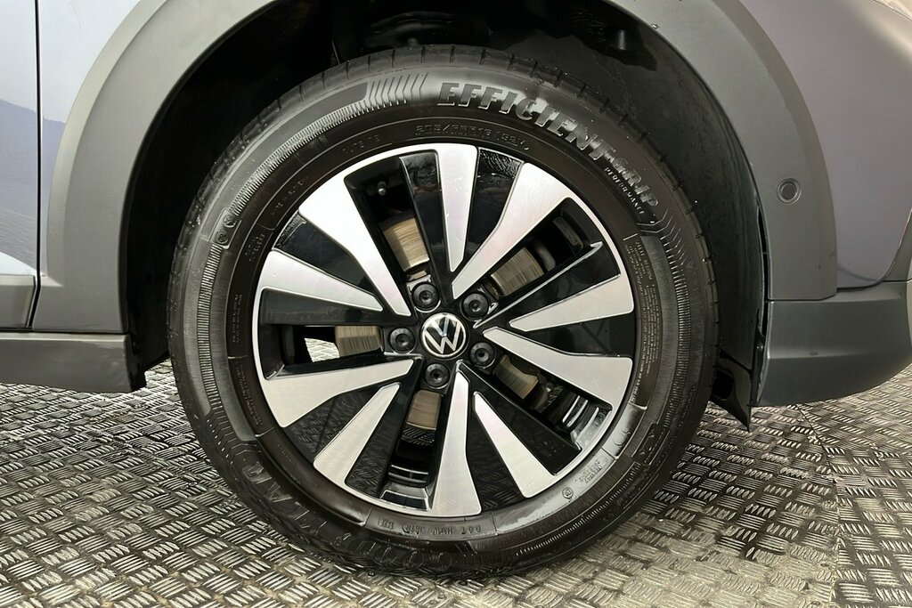 Volkswagen Taigo Hatchback Grey #5