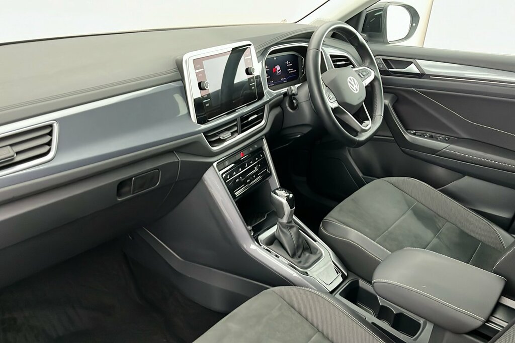 Volkswagen T-Roc Style 1.5 Tsi 150Ps 7-Speed Dsg Silver #2
