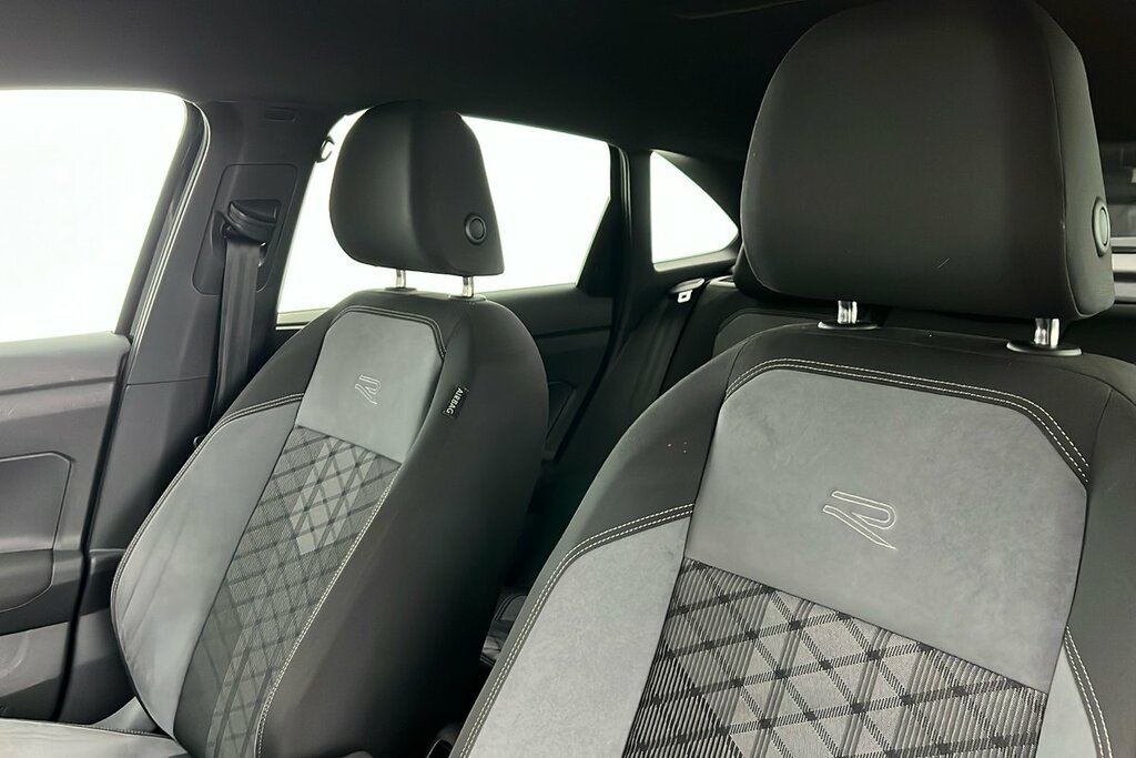 Volkswagen Taigo Suv Grey #23