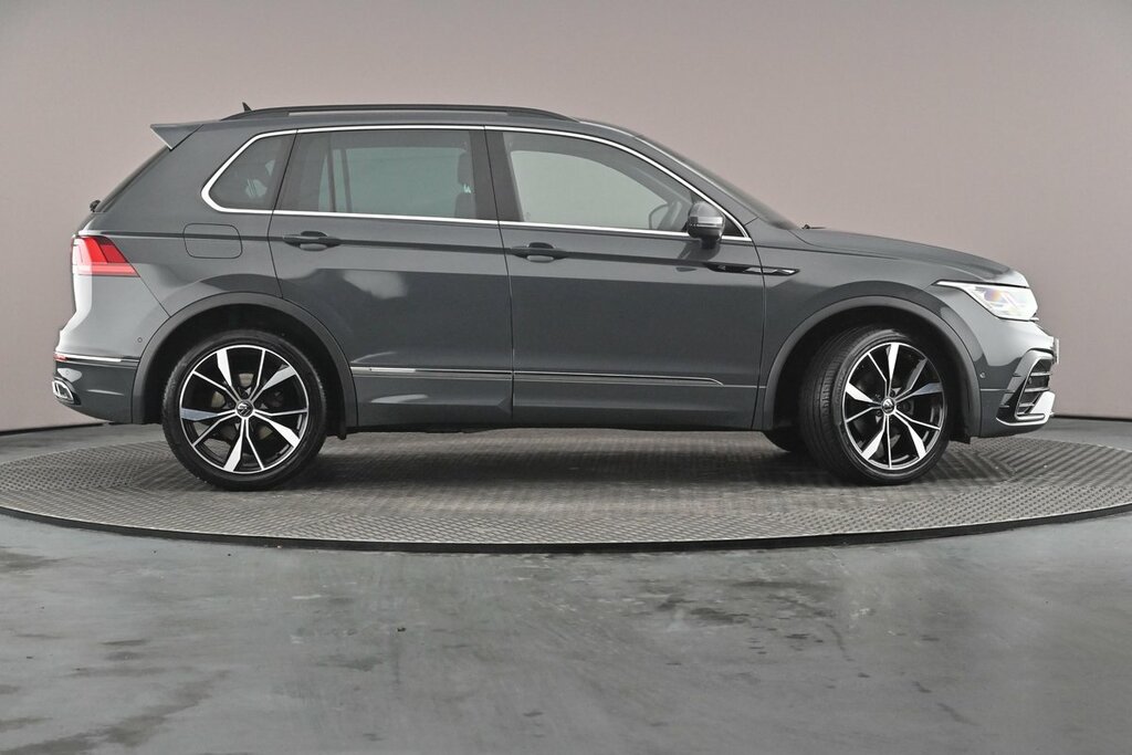 Volkswagen Tiguan R-line 1.5 Tsi 150Ps 7-Speed Dsg Grey #4
