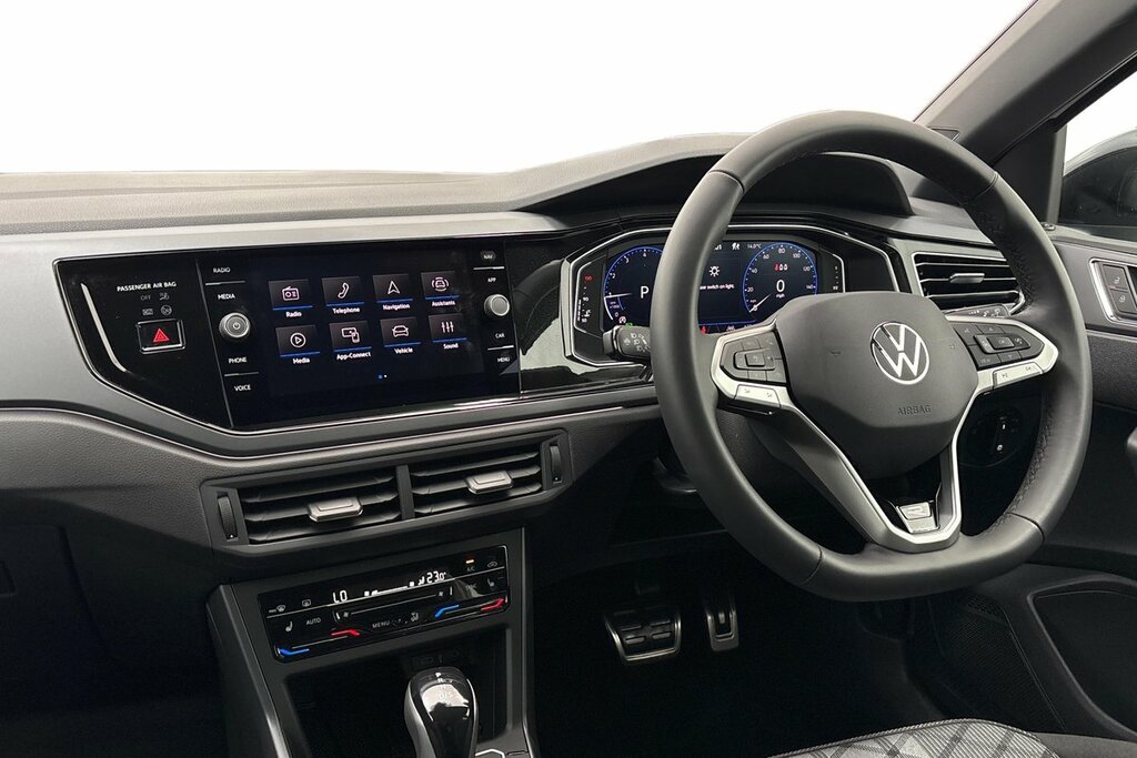Volkswagen Taigo Black Edition 1.0 Tsi 115Ps 7-Speed Dsg White #2