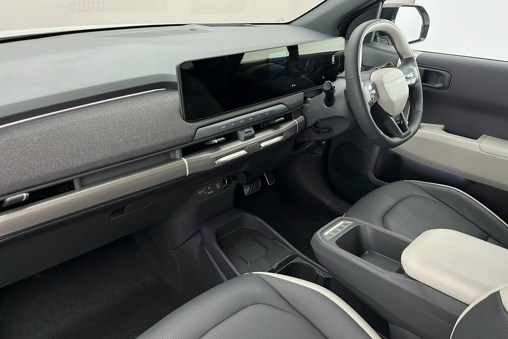 Kia EV3 81.4Kwh Gt-line S Suv 201 Bhp White #2