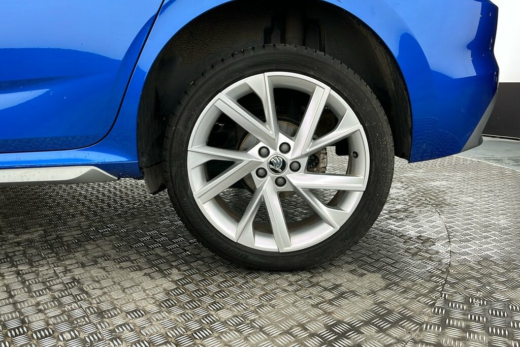 Skoda Kamiq Se L Executive 1.0 Tsi 110 Ps Dsg Blue #5