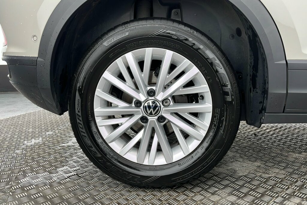 Volkswagen T-Roc Life 1.5 Tsi 150Ps 7-Speed Dsg Grey #5