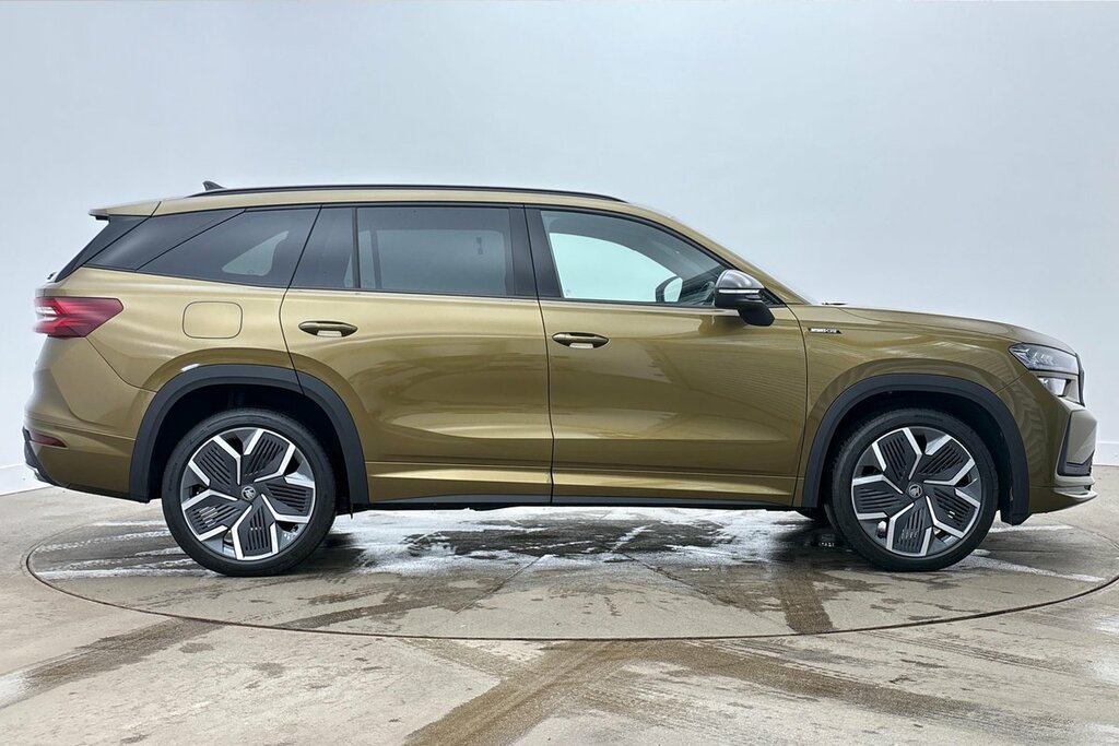 Skoda Kodiaq Sportline 5 Seats 1.5 Tsi Iv 204 Ps Dsg Gold #4