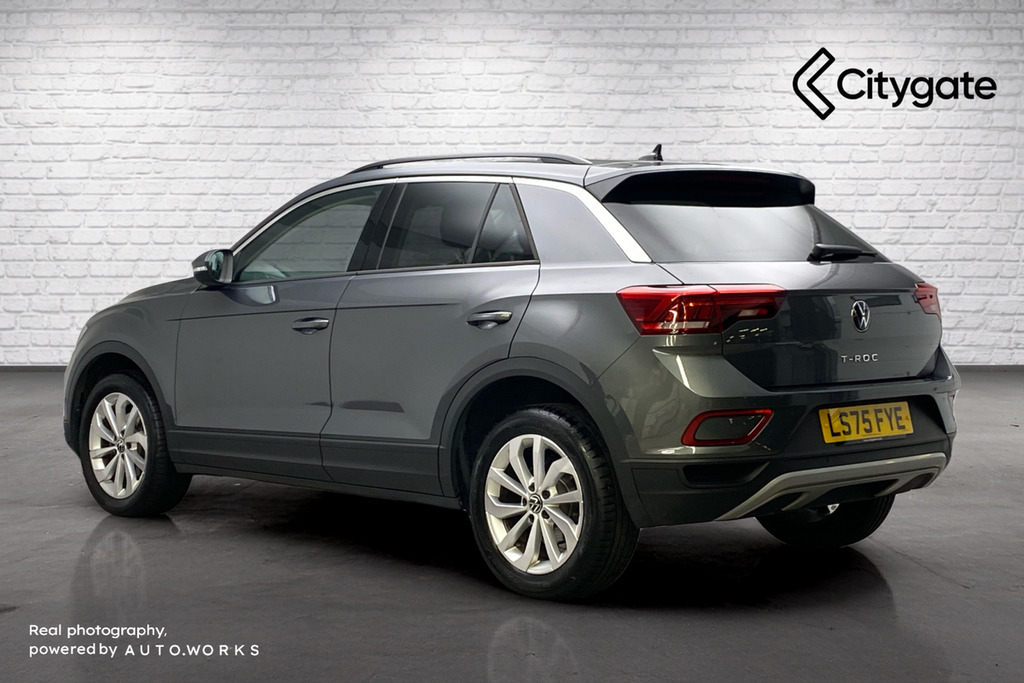 Volkswagen T-Roc Match 1.5 Tsi 150Ps 7-Speed Dsg Grey #3