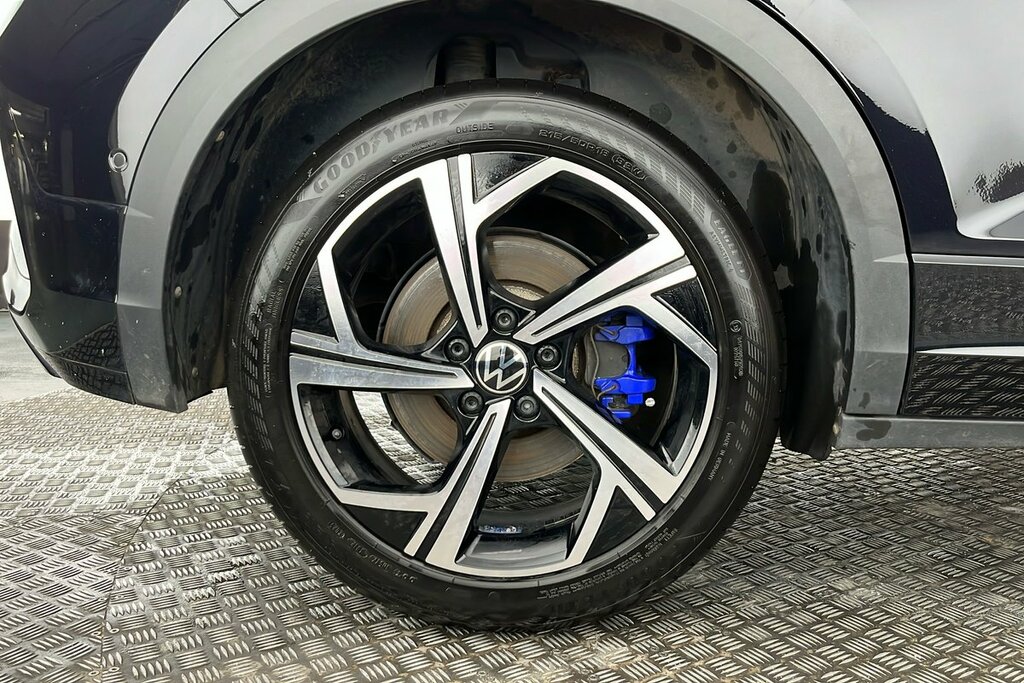 Volkswagen T-Roc R 2.0 Tsi 4Motion 300Ps 7-Speed Dsg Black #5