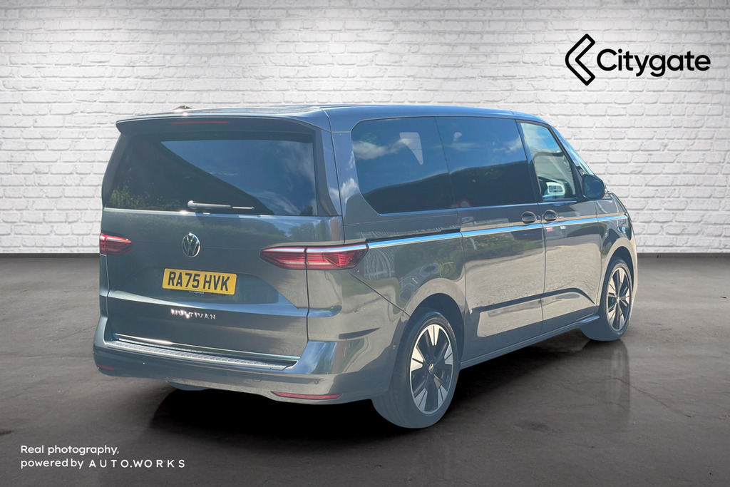 Volkswagen Multivan Style Long 204 Ps 2.0 Tsi 7-Speed Dsg Grey #3