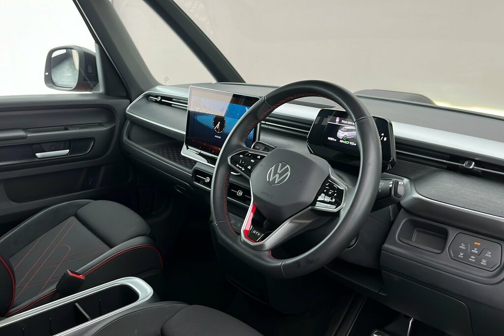 Volkswagen ID.Buzz Gtx 4Motion 6-Seat Lwb 340 Ps 86 Kwh Pro Red #6