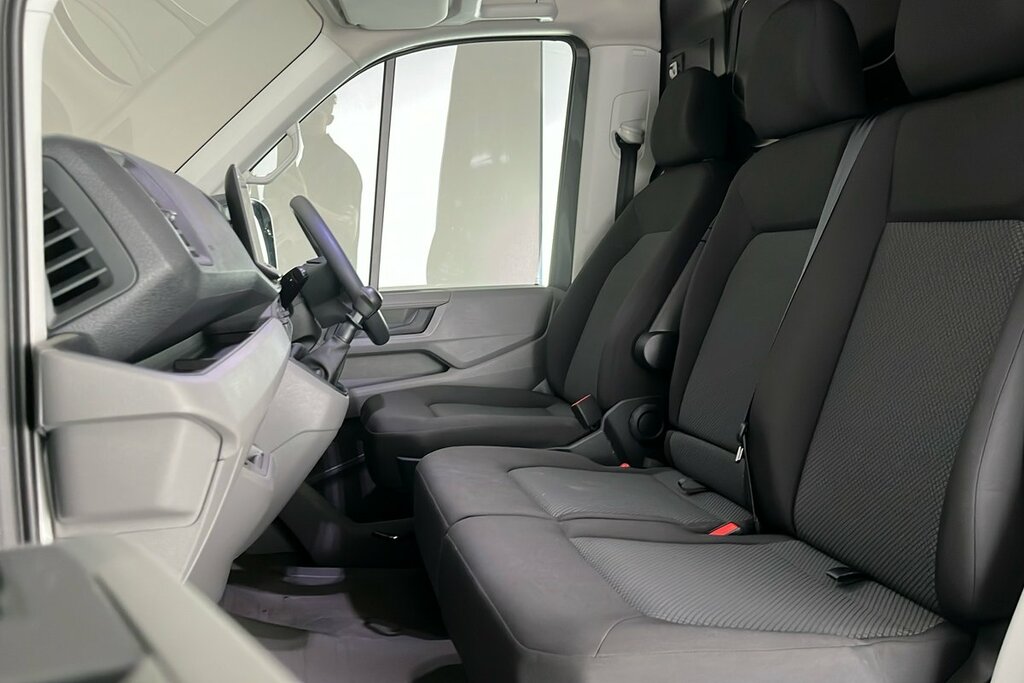 Volkswagen Crafter Cr35 Panel Van Commerce Plus Mwb 140 Ps 2.0 Tdi 6S Grey #2