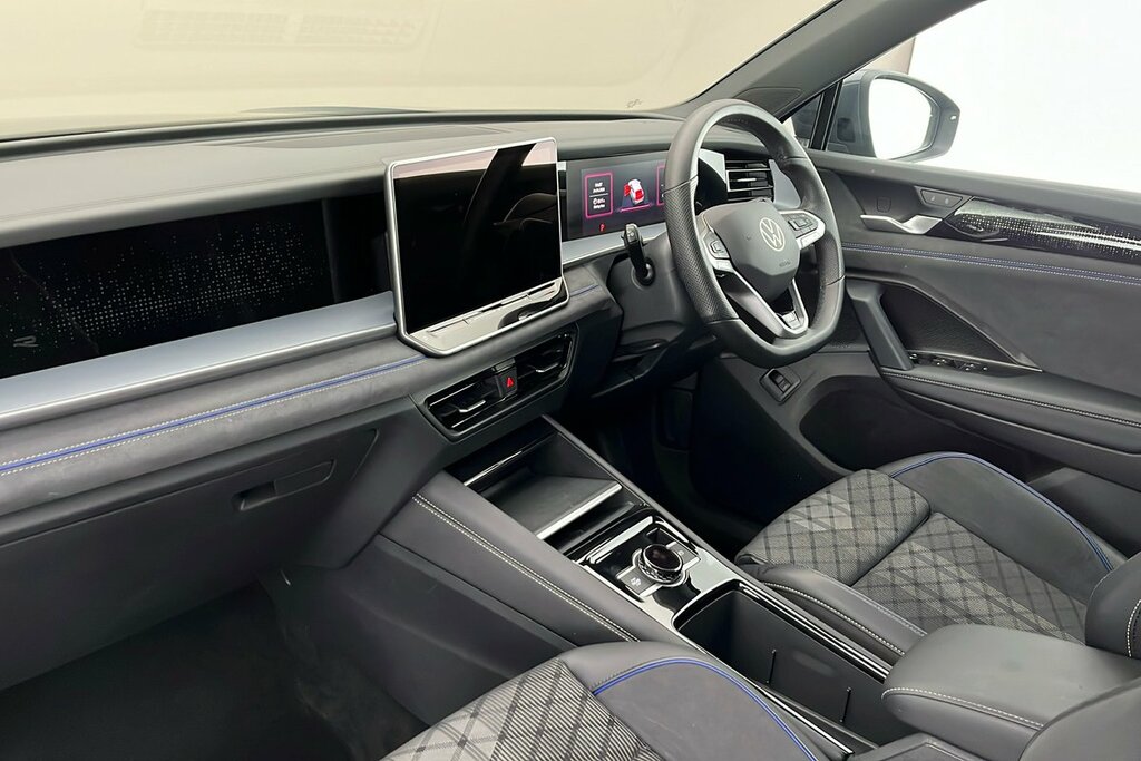 Volkswagen Tayron R-line 1.5 Etsi 150 Ps 7-Speed Dsg Grey #2