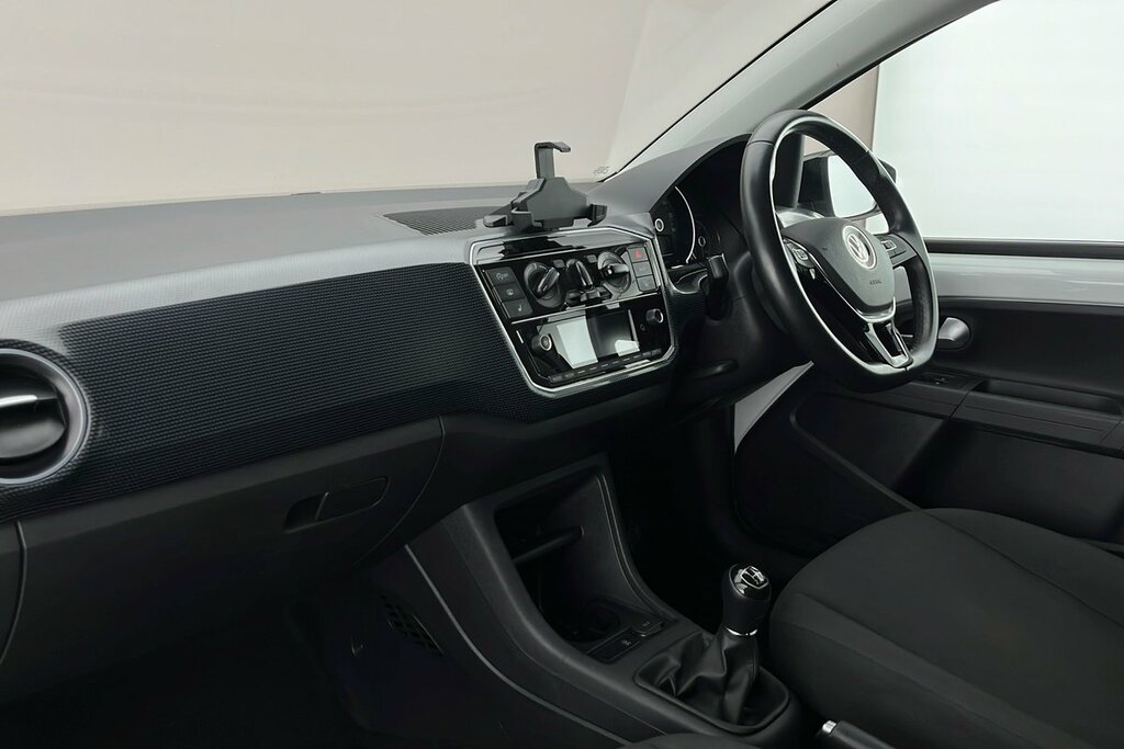 Volkswagen Up R-line 1.0 65Ps 5-Speed White #2