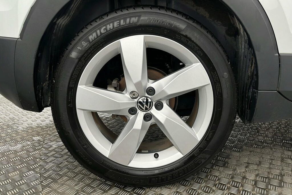 Volkswagen T-Cross Sel 1.5 Tsi Evo 150Ps 7-Speed Dsg White #5