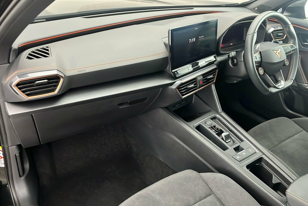 Cupra Formentor Vzn Tsi 4Drive 310 7-Speed Black #2