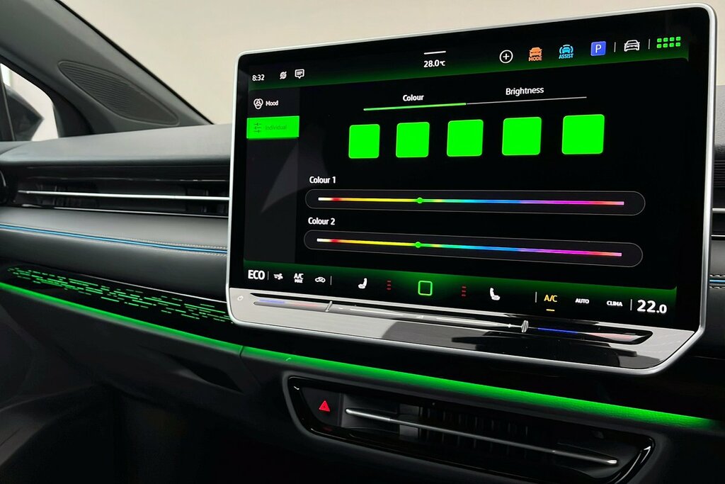 Volkswagen ID.7 210Kw Launch Edition Pro 77Kwh White #18