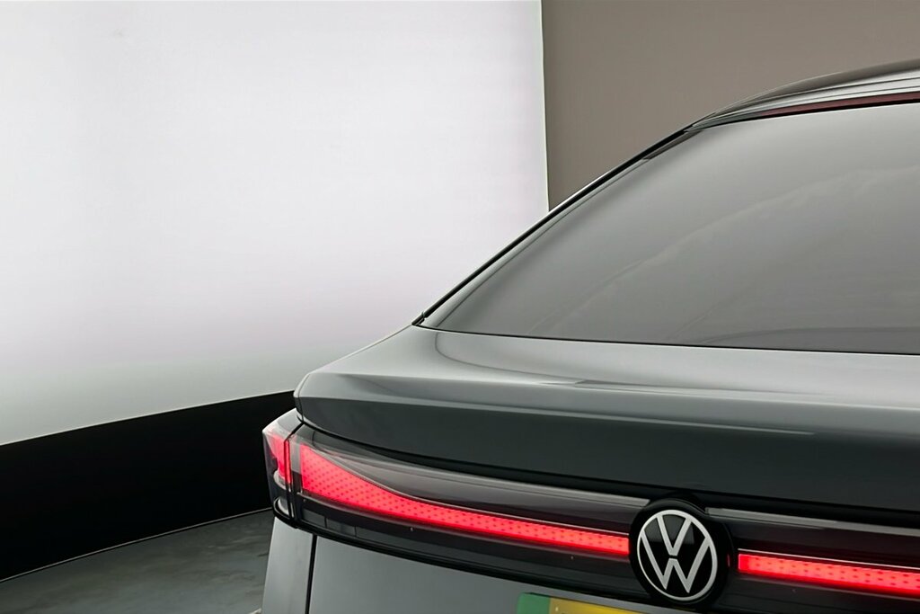 Volkswagen ID.7 210Kw Launch Edition Pro 77Kwh White #39