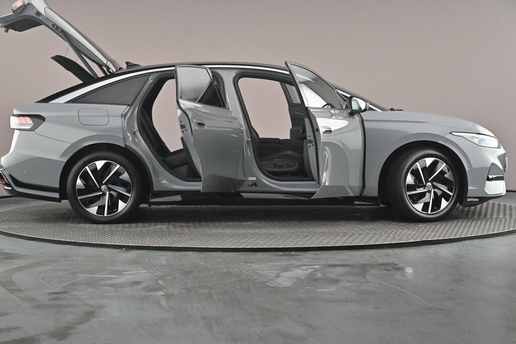 Volkswagen ID.7 210Kw Launch Edition Pro 77Kwh White #59