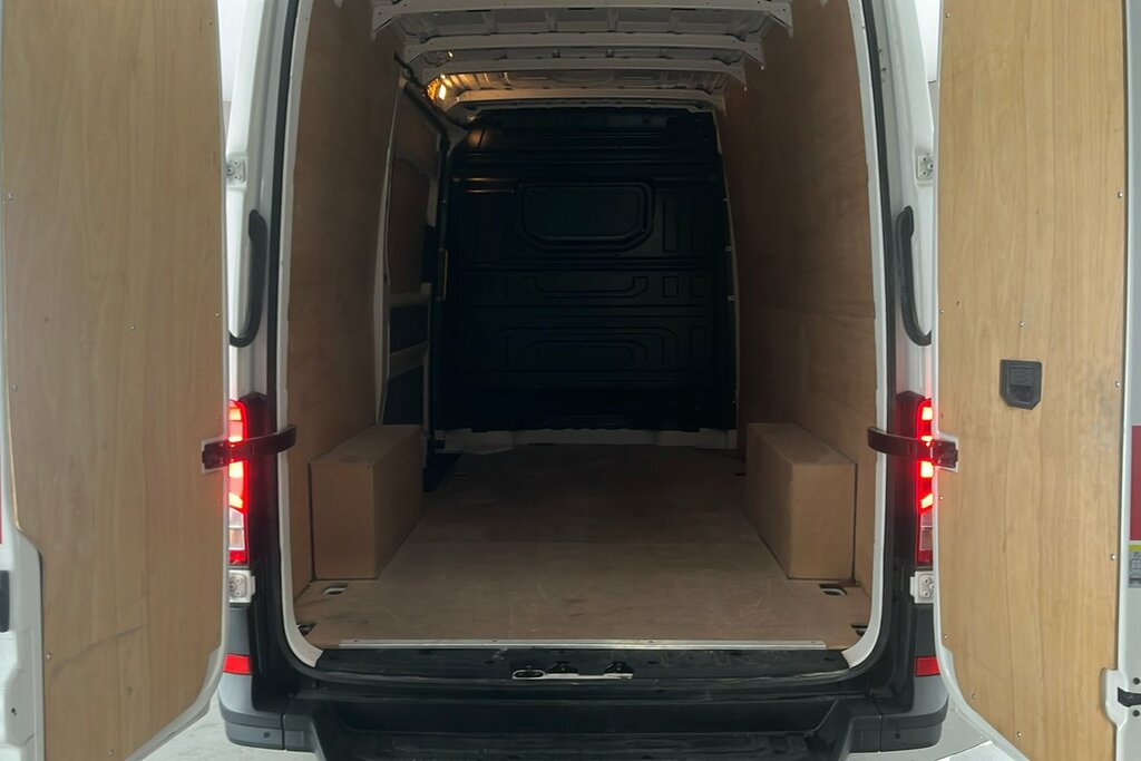 Volkswagen Crafter 2.0Tdi 140Pseu6d Cr35 Mwb Commerce Grey #29