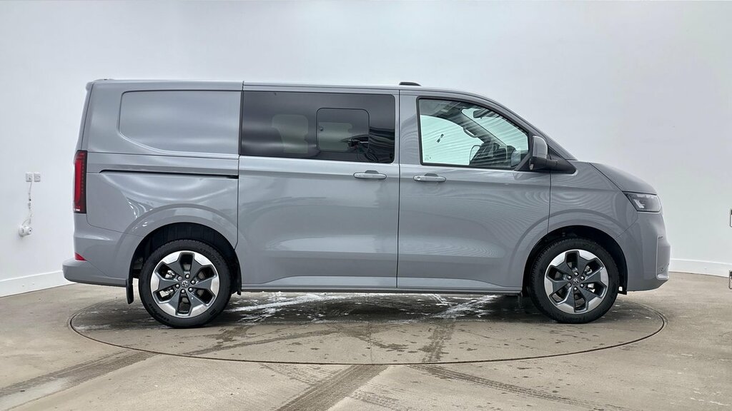 Volkswagen Transporter T32 Kombi Commerce Pro Swb 150 Ps 2.0 Tdi 8Sp Grey #4