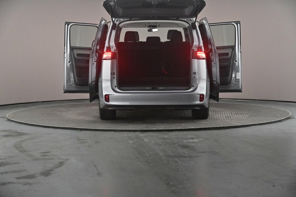 Volkswagen ID.Buzz 150Kw Life Pro 77Kwh Silver #41