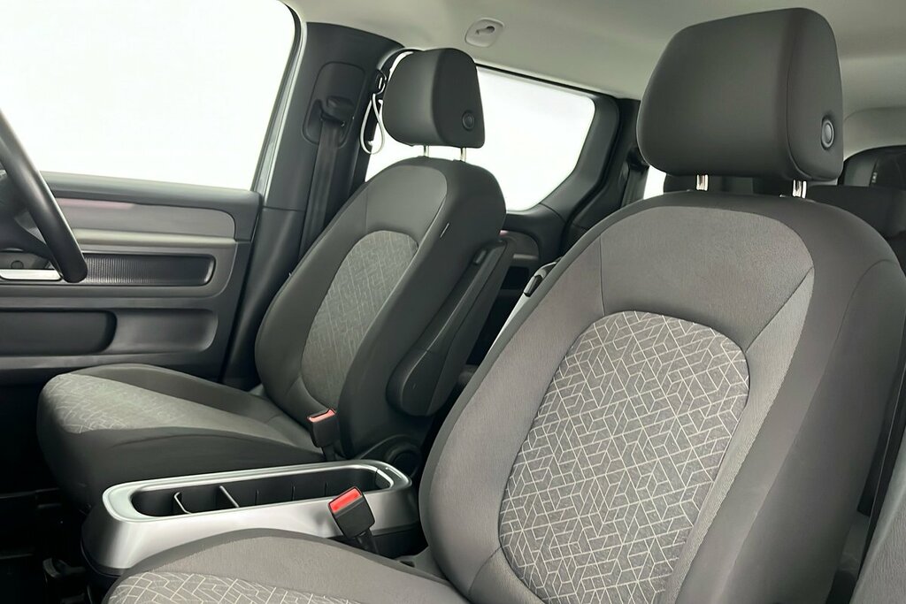 Volkswagen ID.Buzz 150Kw Life Pro 77Kwh Silver #23
