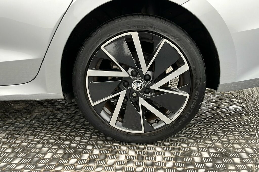 Skoda Octavia Se L 1.4 Tsi Iv 204 Ps Dsg Silver #5
