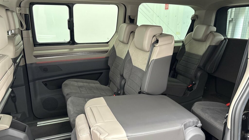 Volkswagen Multivan 2.0 Tdi Life Mpv Dsg Euro 6 Ss 150 Black #9