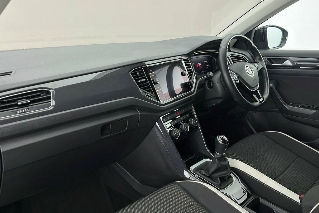 Volkswagen T-Roc Sel 2.0 Tdi 150Ps 6-Speed Black #2