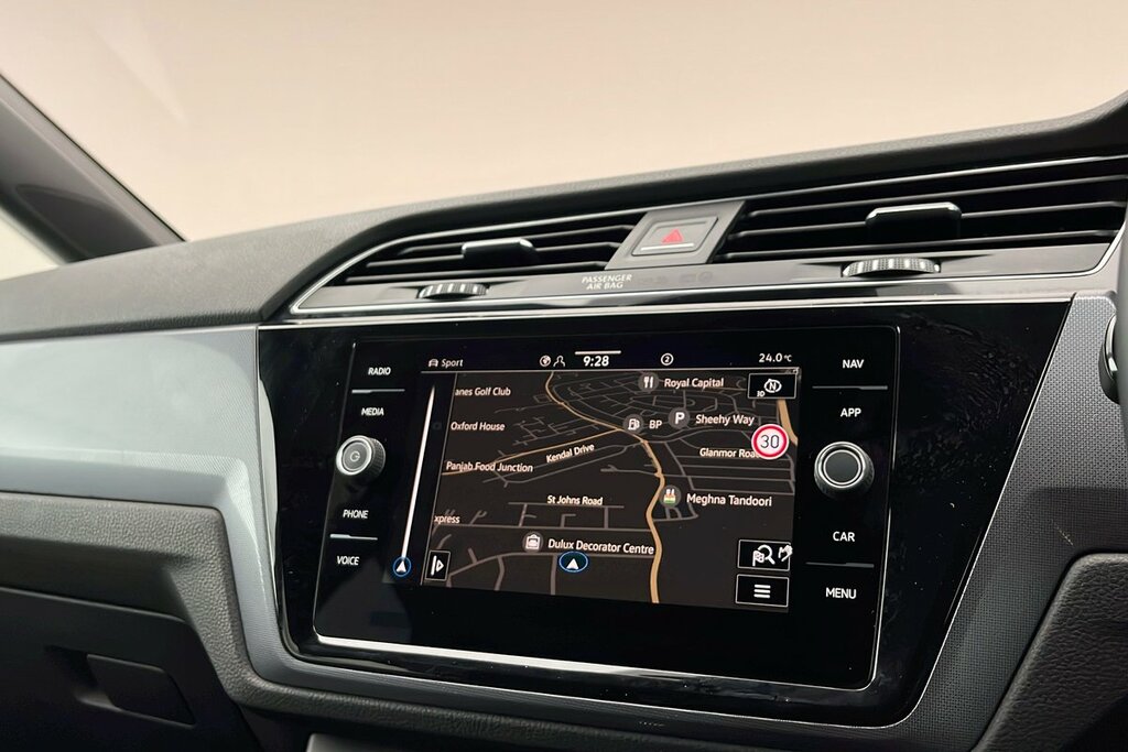 Volkswagen Touran 1.5 Tsi Evo R-line Dsg Black #14