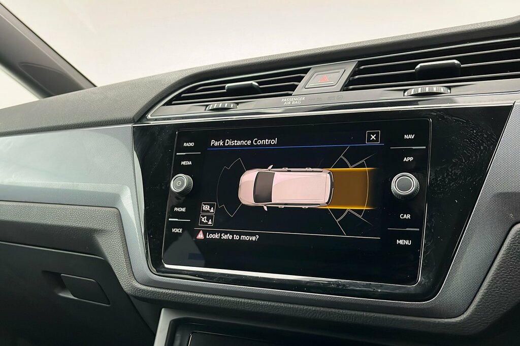 Volkswagen Touran 1.5 Tsi Evo R-line Dsg Black #17